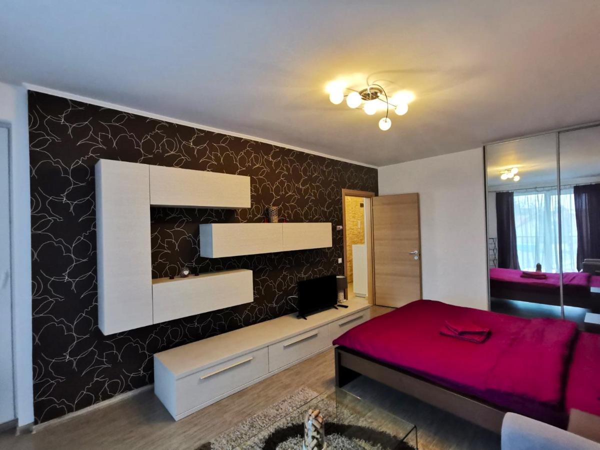 Contemporary Central Apartment In Cluj Napoca Extérieur photo